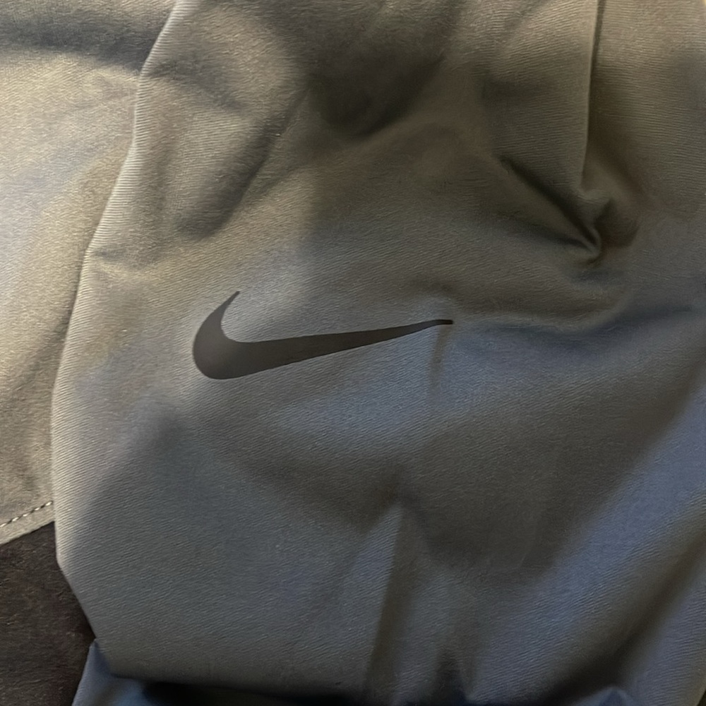 Nike Shield Crew Neck Pullover Large - image 5